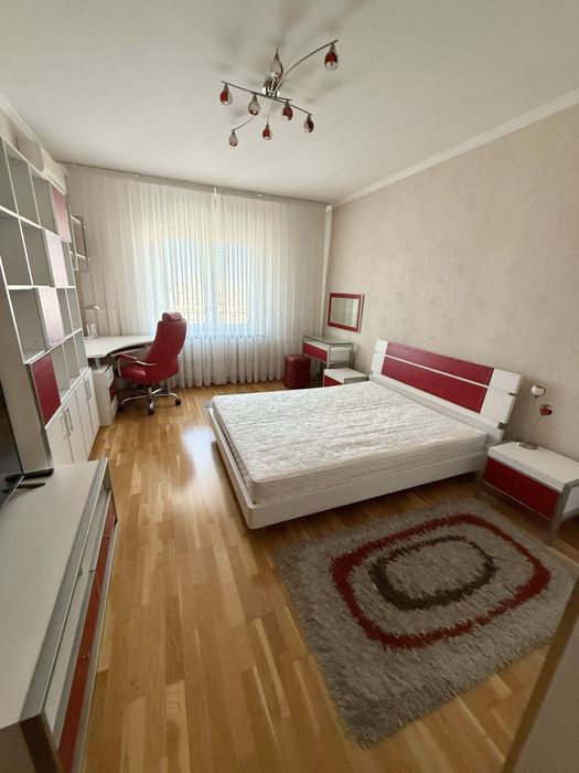 Оренда 2-к вул. Левка Лукʼяненка 15-Г, метро Мінська 7 хв!