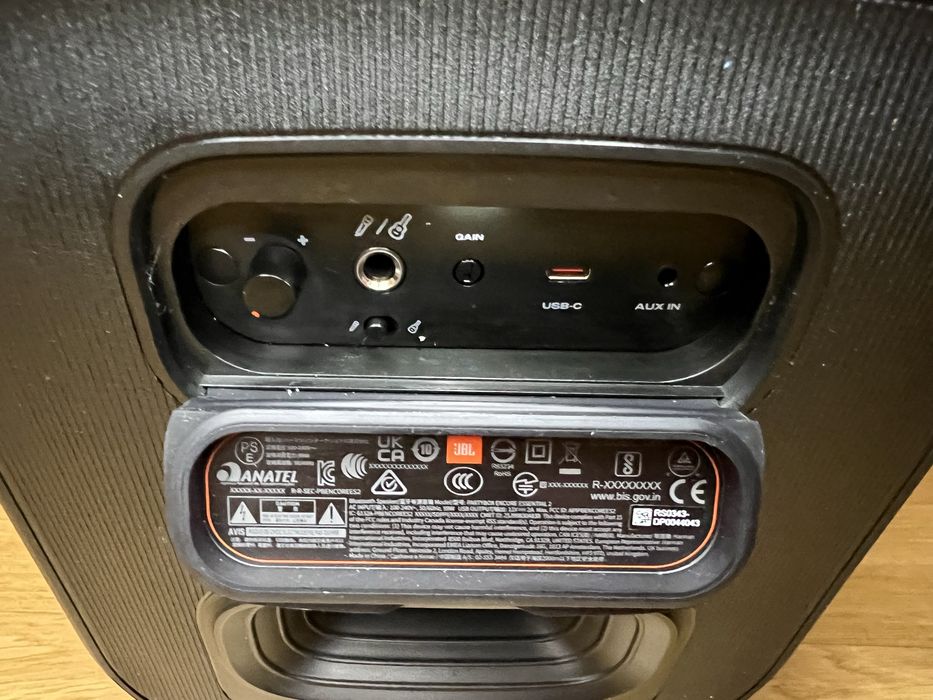 Акустика JBL PartyBox Encore Essential 2