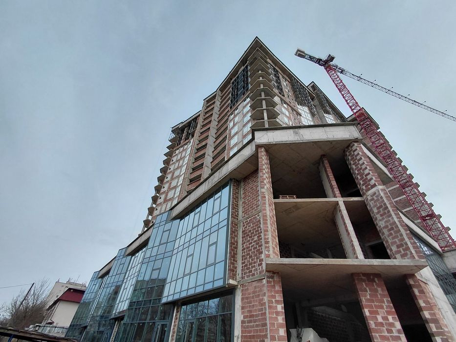 Продаж 2к квартири 64.9 кв. м на вул. Юліана Опільського