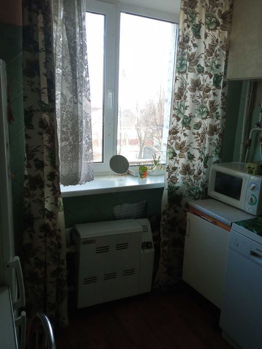 Здаю кімнату в затишному місці.