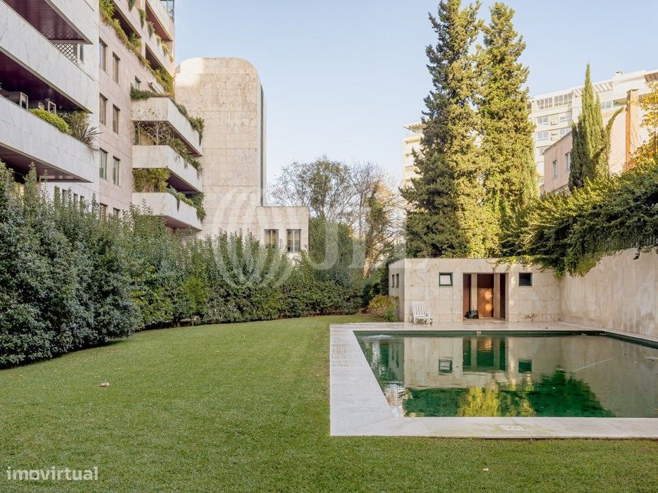 Apartamento T2 condomínio Diana Park Amoreiras, Lisboa.