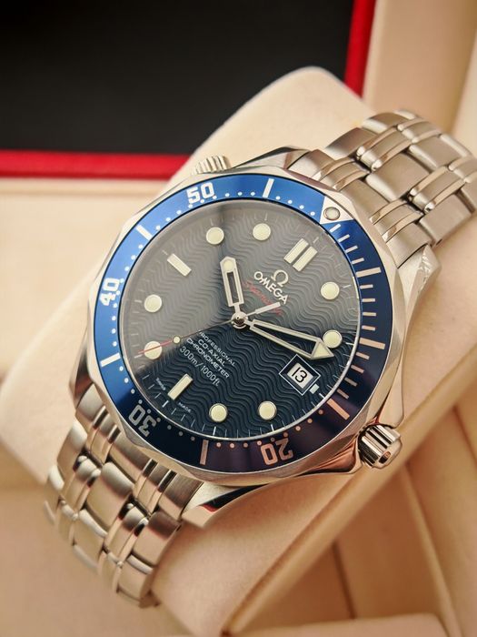 Omega Seamaster Professional 300M  Casino Royale 2220.80 Pudełko i dok