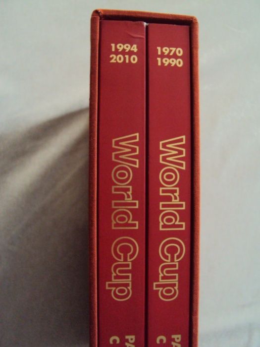 Livro Mundiais PANINI 1970 a 2010 (2 fascículos)