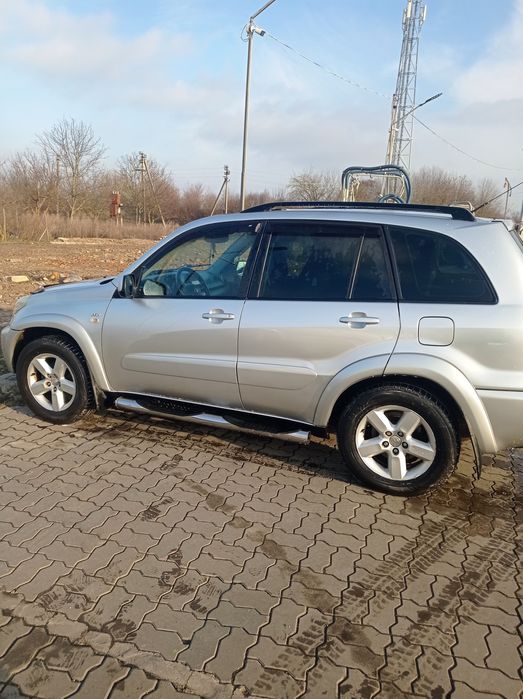 Продам авто RAV4