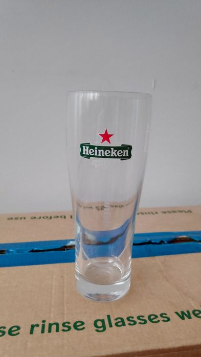 Пивные бокалы Heineken