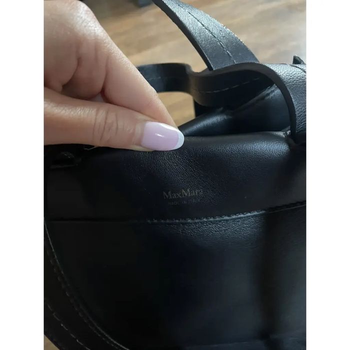 Сумка з натуральноі шкіри -MaxMara. Італійского виробника