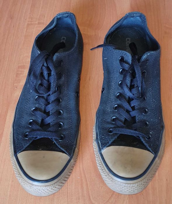 Buty Converse rozm. 45 (dł. wkładki 29.5 cm). Stan BDB.