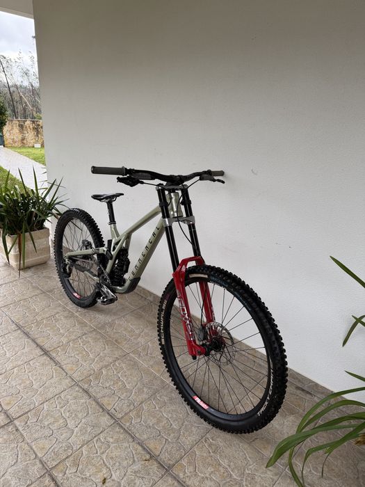Commencal supreme v5