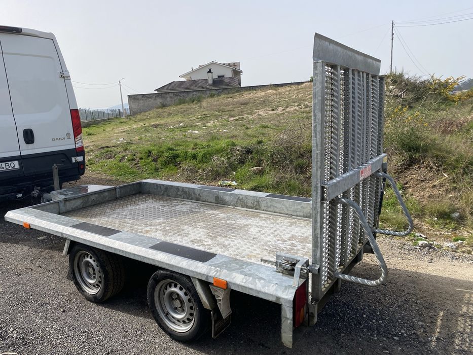 Reboque porta máquinas 3500kg