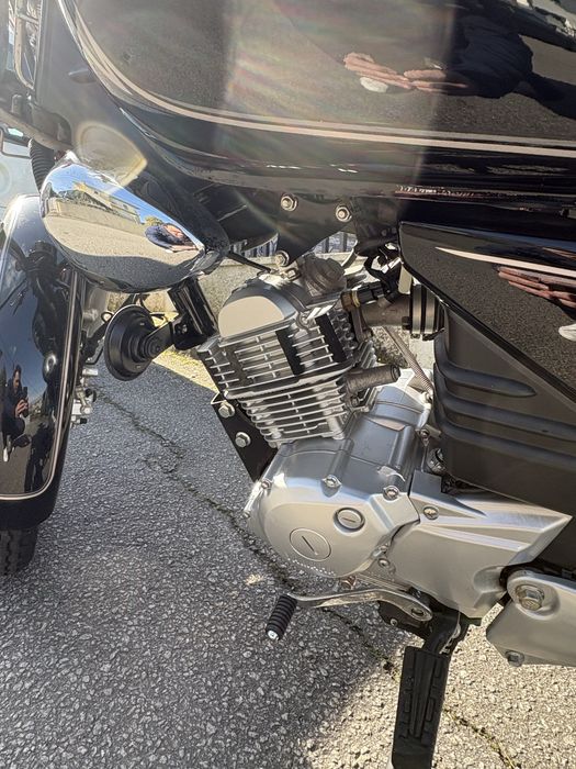 Mota Yamaha YBR 125 costum