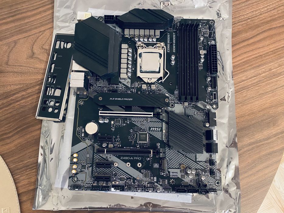 Mocna płyta główna MSI Z490 A-PRO + procesor I7 10700KF