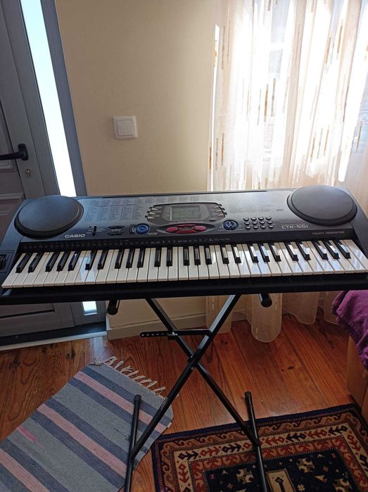 Teclado CTK 551 + livros ensino música