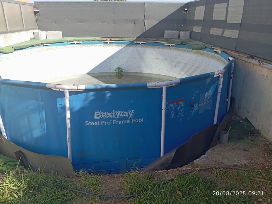 Piscina 4m diâmetro por 1,2 de altura com todos os acessórios