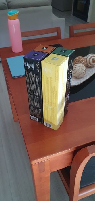 Maquina café Nespresso Vertuo Next D Pure Chrome