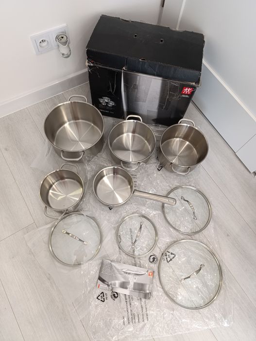 Zestaw garnków Zwilling Flow 9 el.