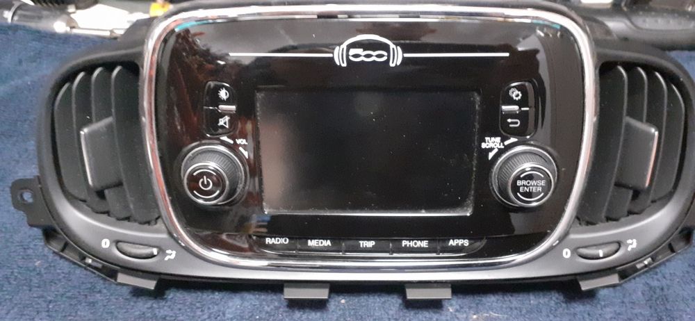 FIAT 500 lift Radio +ramka