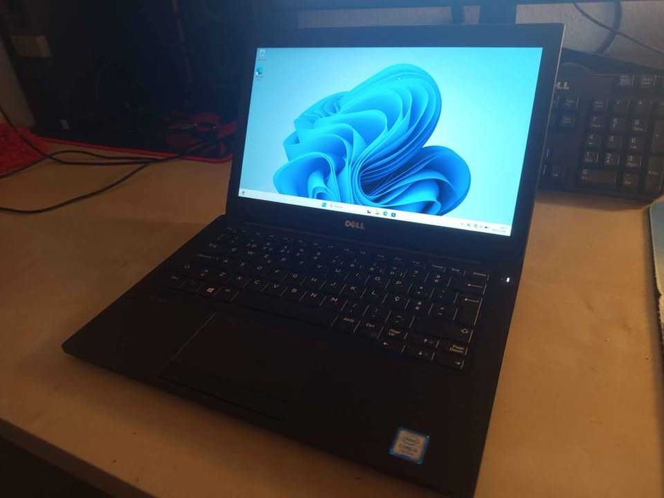 Portátil Dell Latitude 7280 / Win 11 Pro / Intel i5 / Ecra FHD 12.5" / Bateria 10 Horas / SSD / DDR4