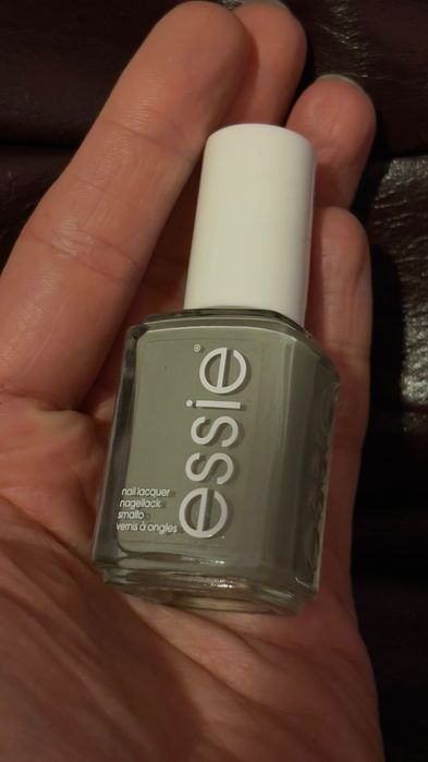 Професійний сірий ментол лак essie beleaf in yourself873 іспанія