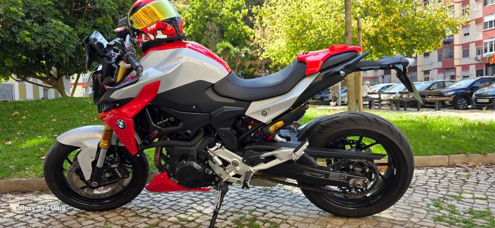 BMW F 900 R Sport Plus (carta A2 no livrete) mas deslimitada