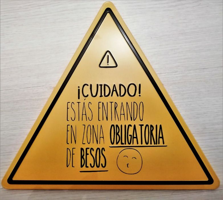 Placas decorativas de sinalização, em alto relevo, novas