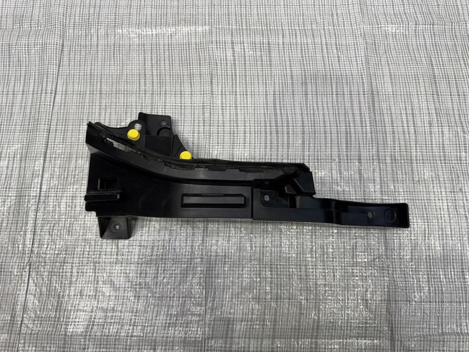 śLizg zderzaka tył tylny lewy range rover sport III l461 n9x2-17b931-a