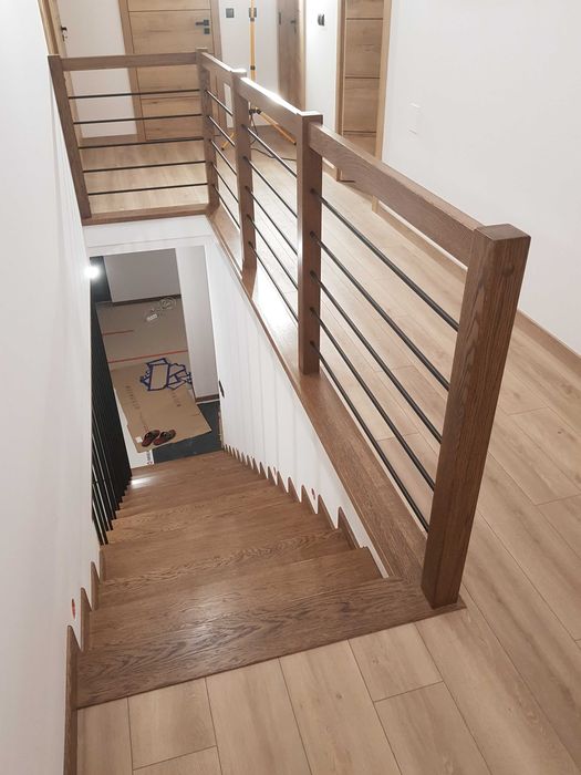Schody drewniane , balustrady , trepy dębowe , dąb