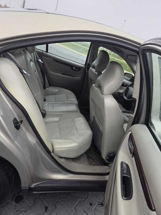 Volvo S60 2.4D D5 automat 2002
