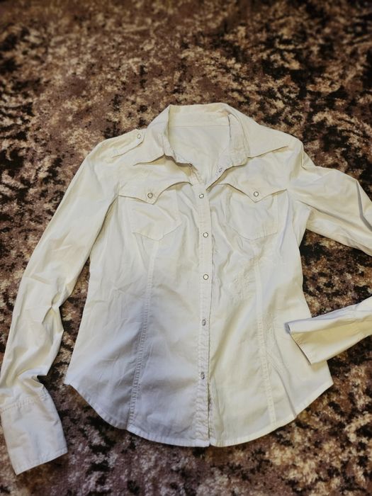 Koszula biała taliowana hafty pagony  mini spódnica biała