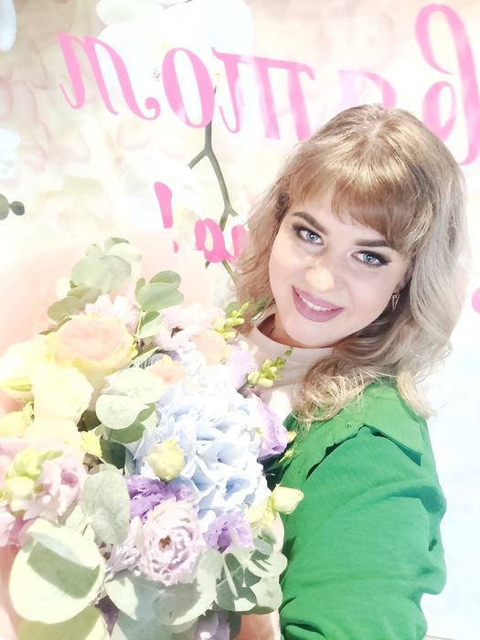 Жива музика і сучасна ведуча на Ваше свято