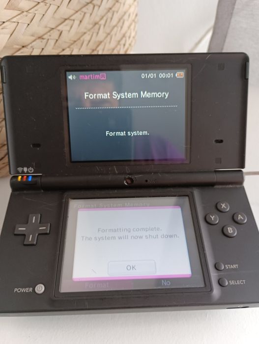 Nintendo DS tenho 2 vendo separado o em conjunto