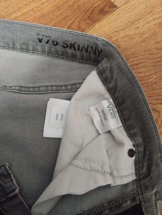 Чоловічі джинси Vans