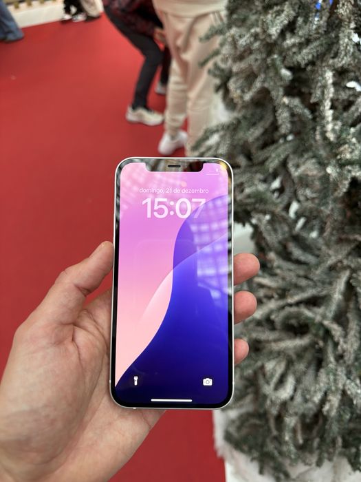 iPhone 12 - 64 GB BRANCO