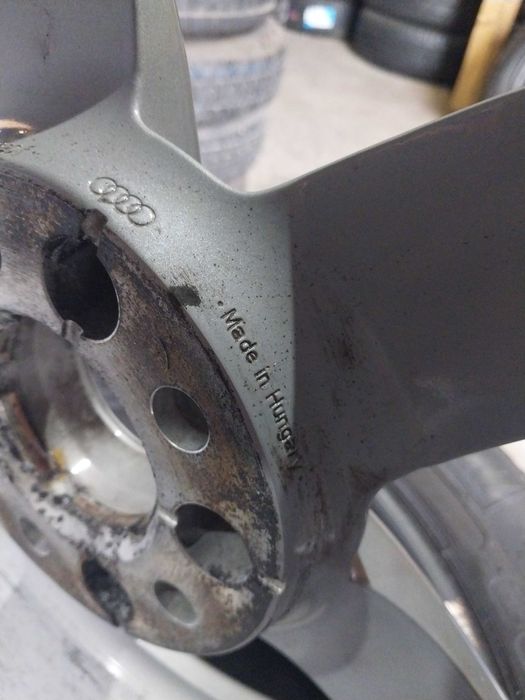 R 16   5*112   7 j   ET 35   dia 57.1. Ціна комплекту 8800.