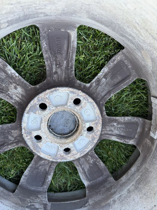 Oryginalne felgi Volvo 16”