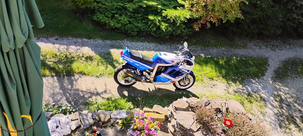 Suzuki GSX-R Suzuki GSX-R 1100