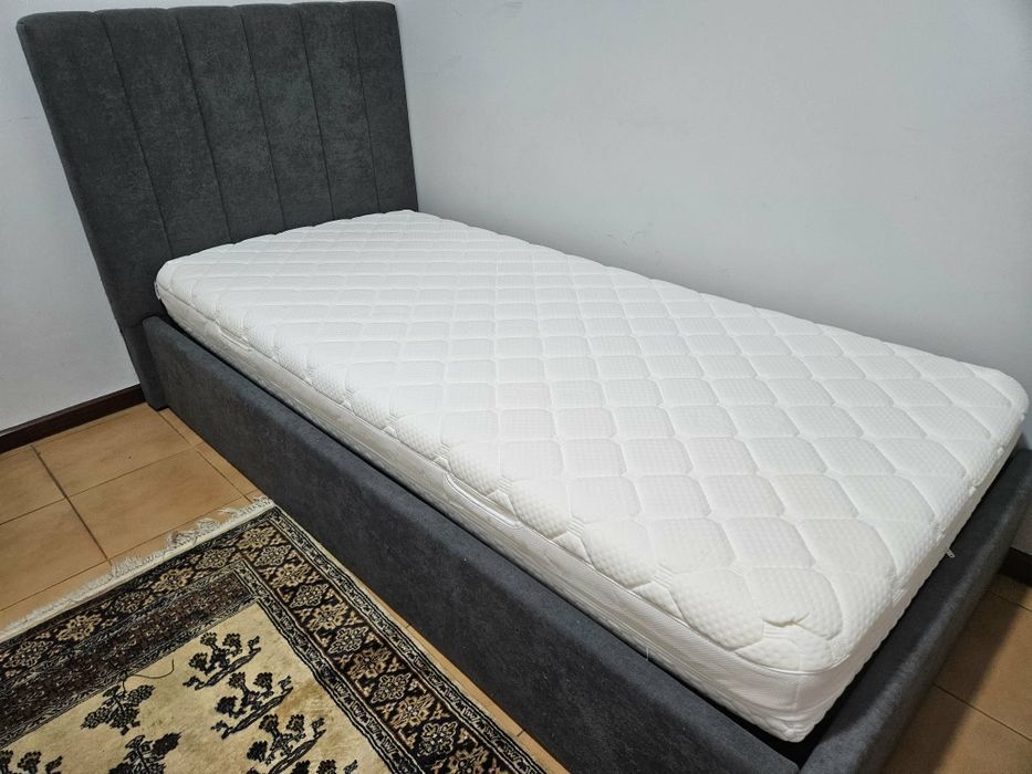Cama com Arrumação (tipo baú) – Excelente estado