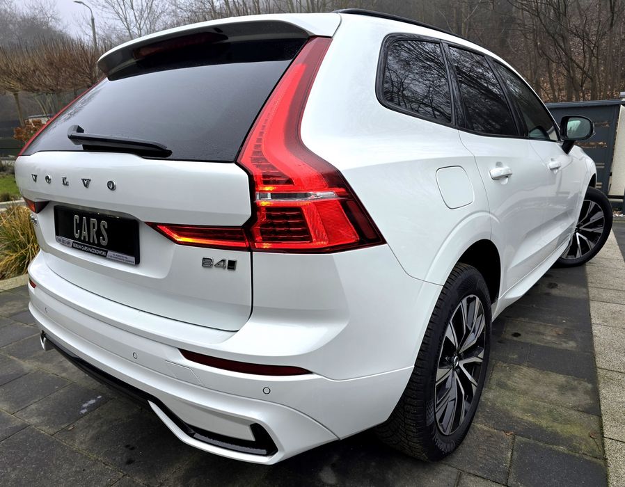 Volvo XC 60 2024R B4 AWD R-DESIGN DARK PLUS kamera FULL LED radar Z DE