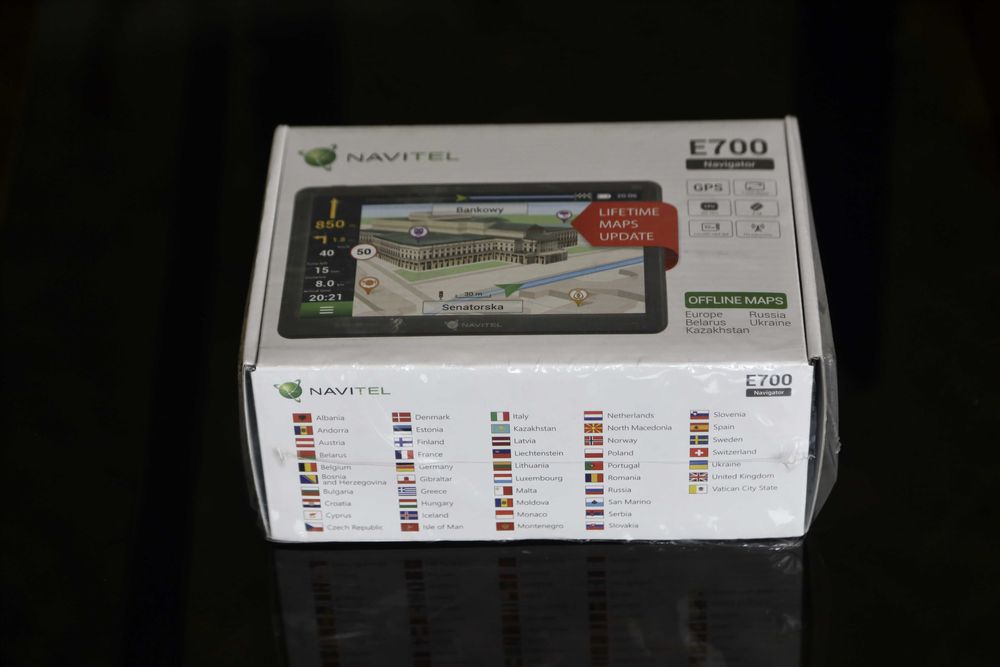 Навигатор NAVITEL E700