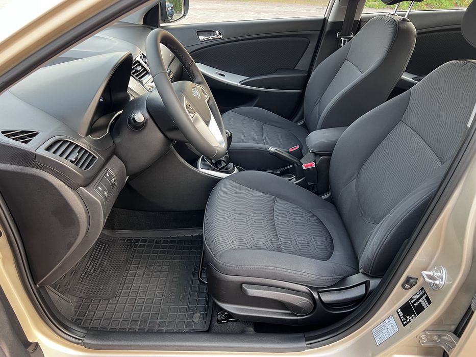 Hyundai Accent 1.6 2012