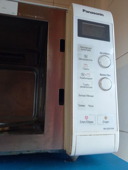 Продам микроволновку Панасоник