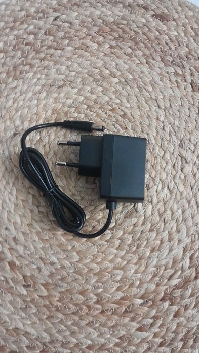 Блок живлення 9v до гітарних педалей ефектів