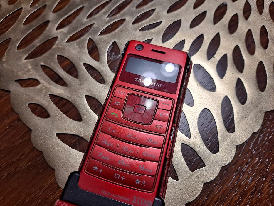 Samsung SGH-F300 ultra music