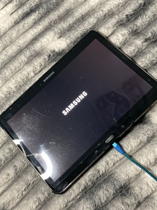 Продам планшет samsung tab4