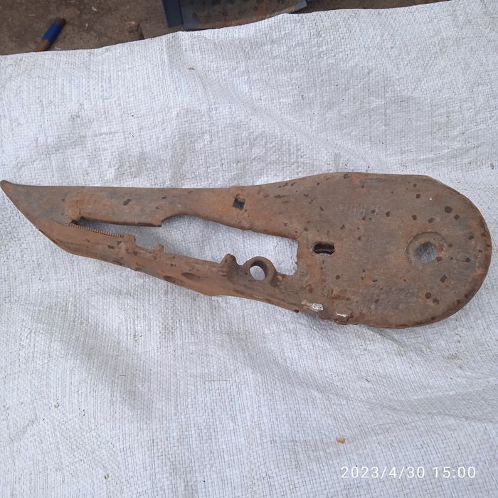 Лижі  до  косарки двох видів .