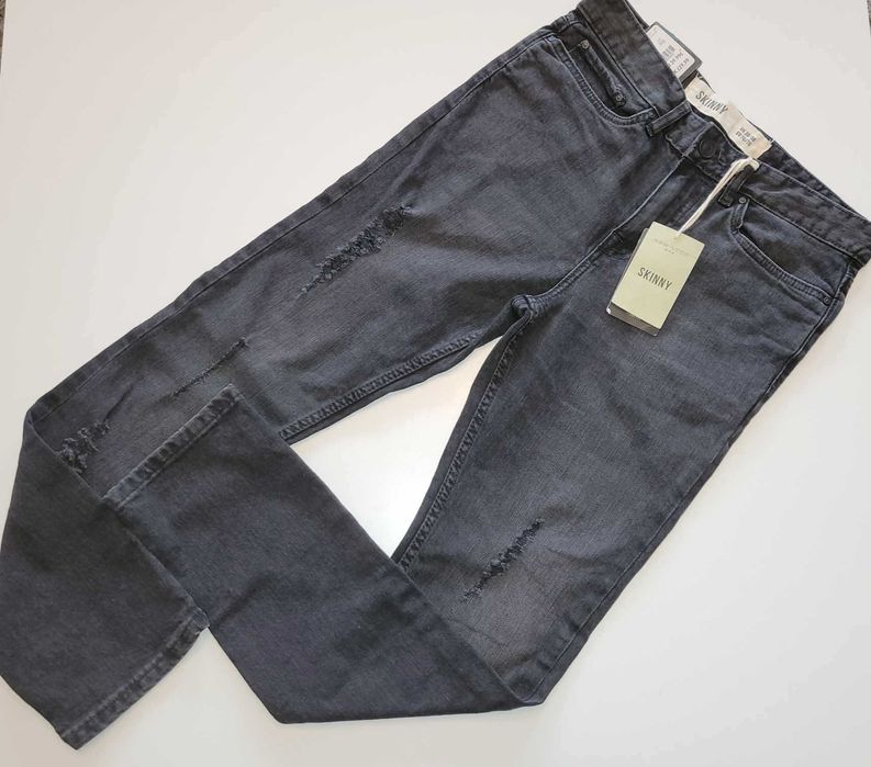 NOWE męskie jeansy - Stylowe i modne!