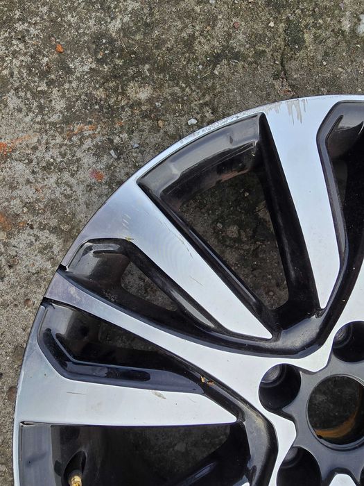 felga Renalut Kadjar Arkana 18 cali ET35 Initiale