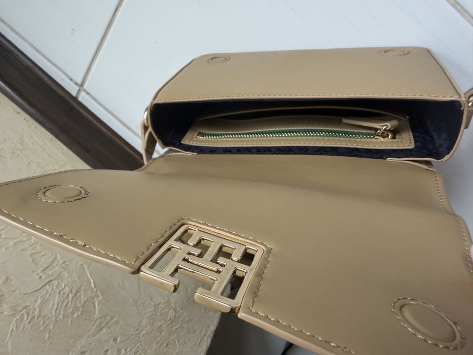 Сумка tommy hilfiger