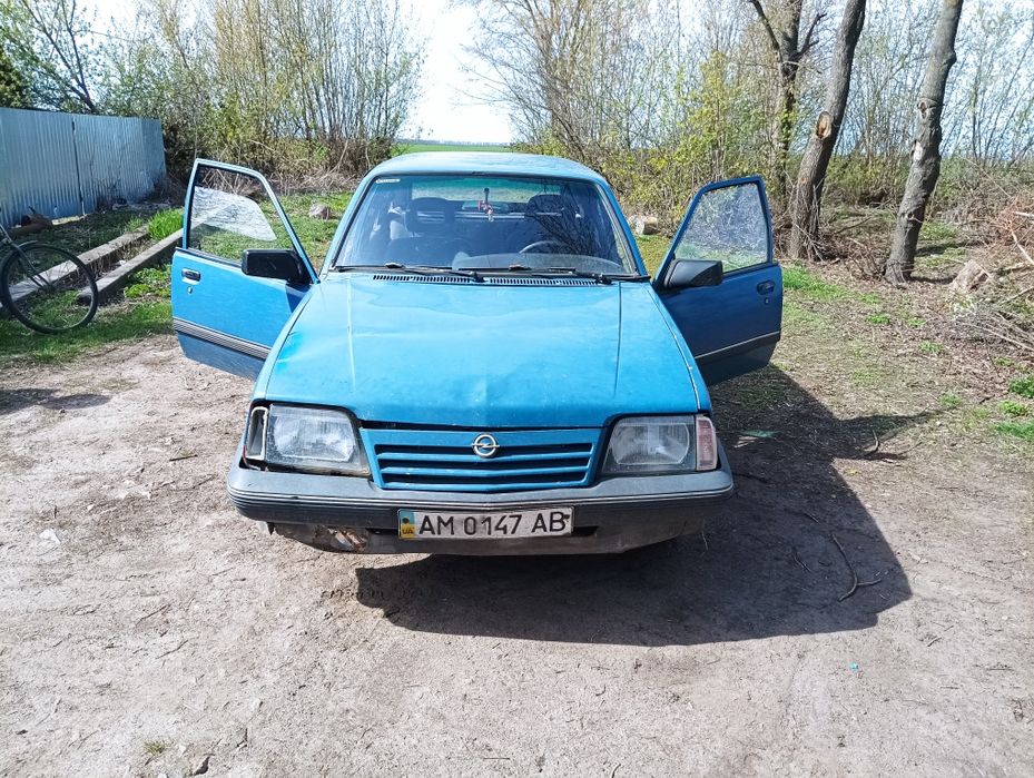 Opel  ASCONA the