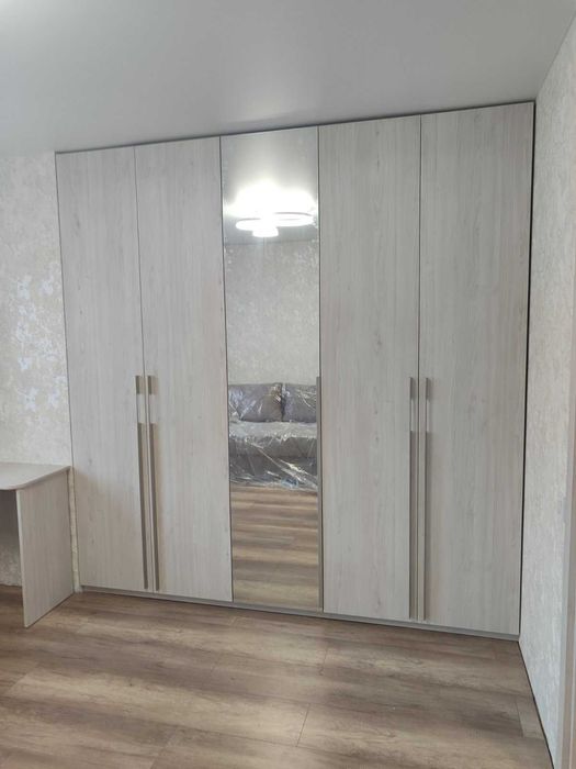 Кухня, шафа купе, корпусні меблі на замовлення AGT, фарбований МДФ