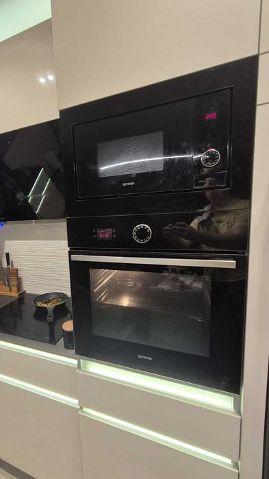 Mikrofalówka Gorenje model: BM6240SY2B